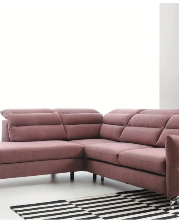 Pretty in Pink: Sofas That Steal the Show!