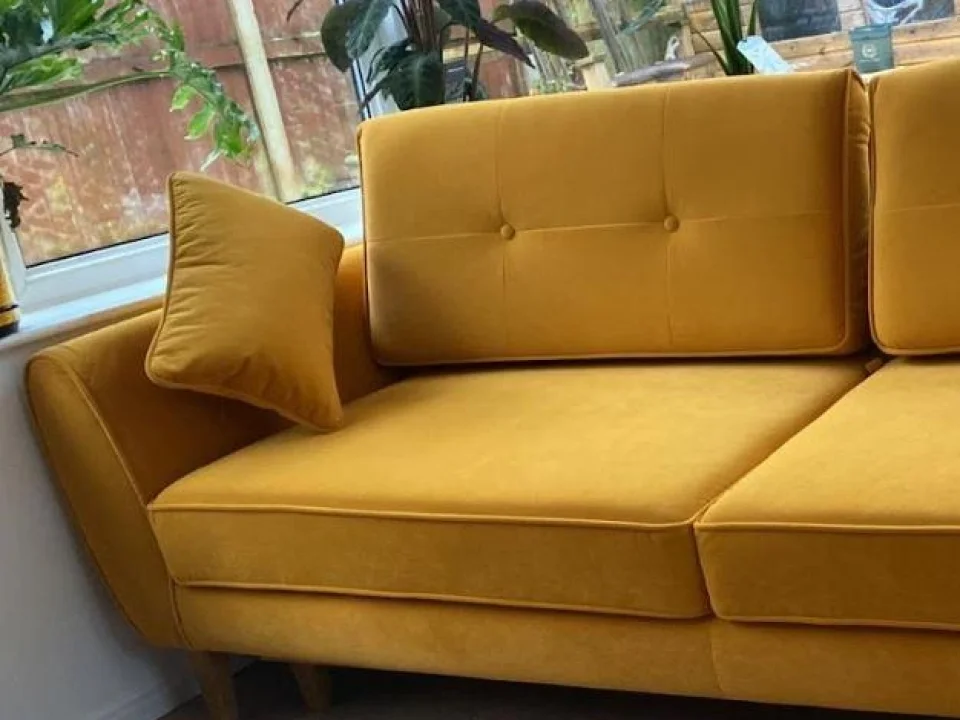 Velvet Sofas: The Epitome of Luxurious and Stylish Seating