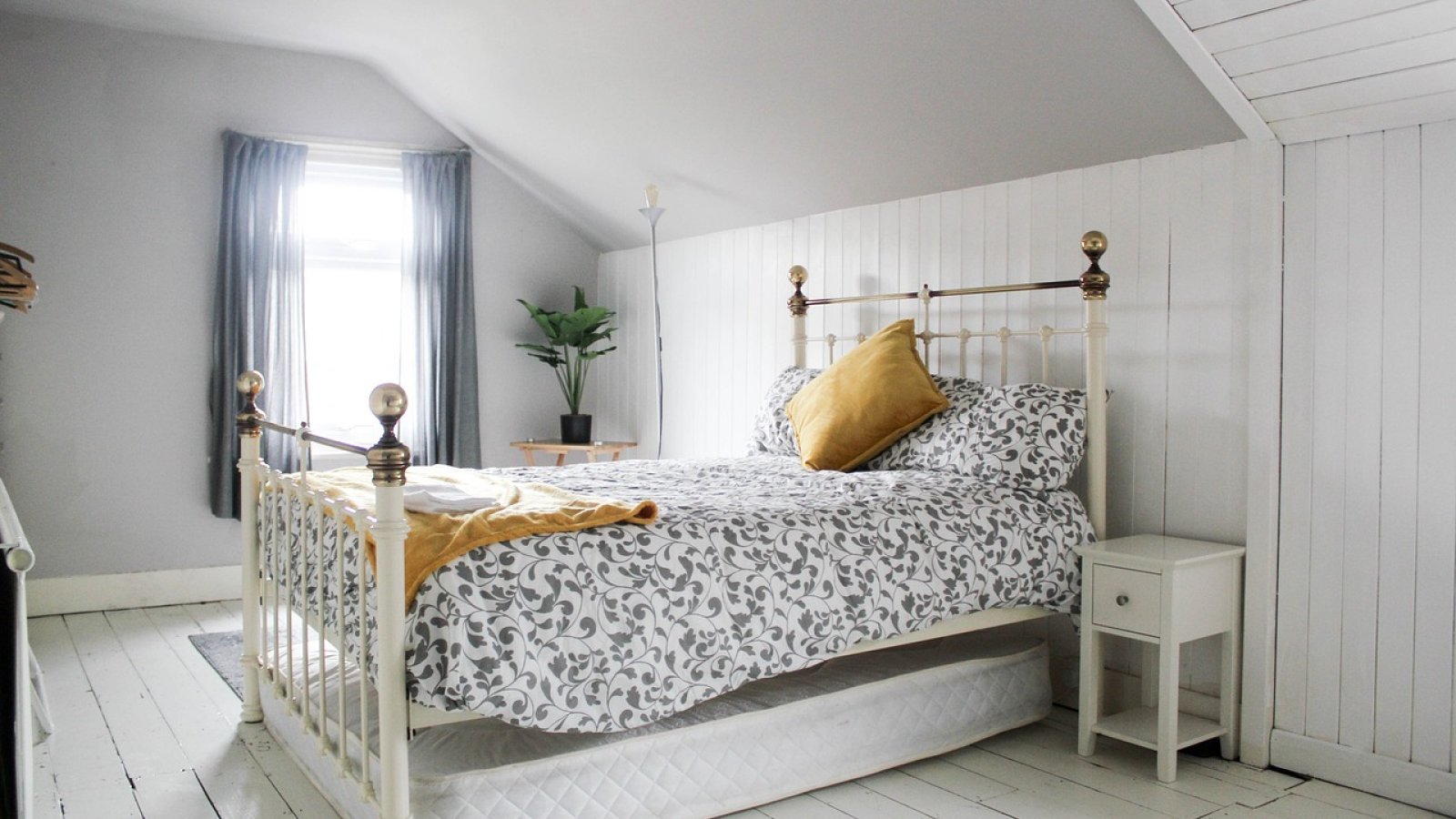 Transforming Your Loft: A Guide to Styling a Stunning Room