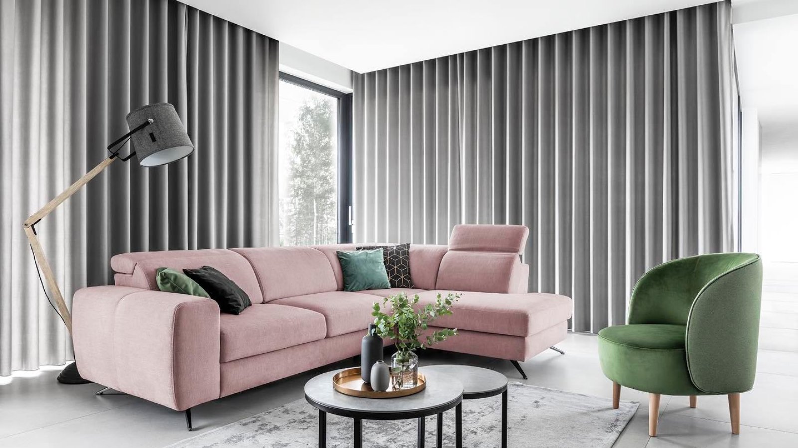 Add a Pop of Colour: Vibrant Sofa Options
