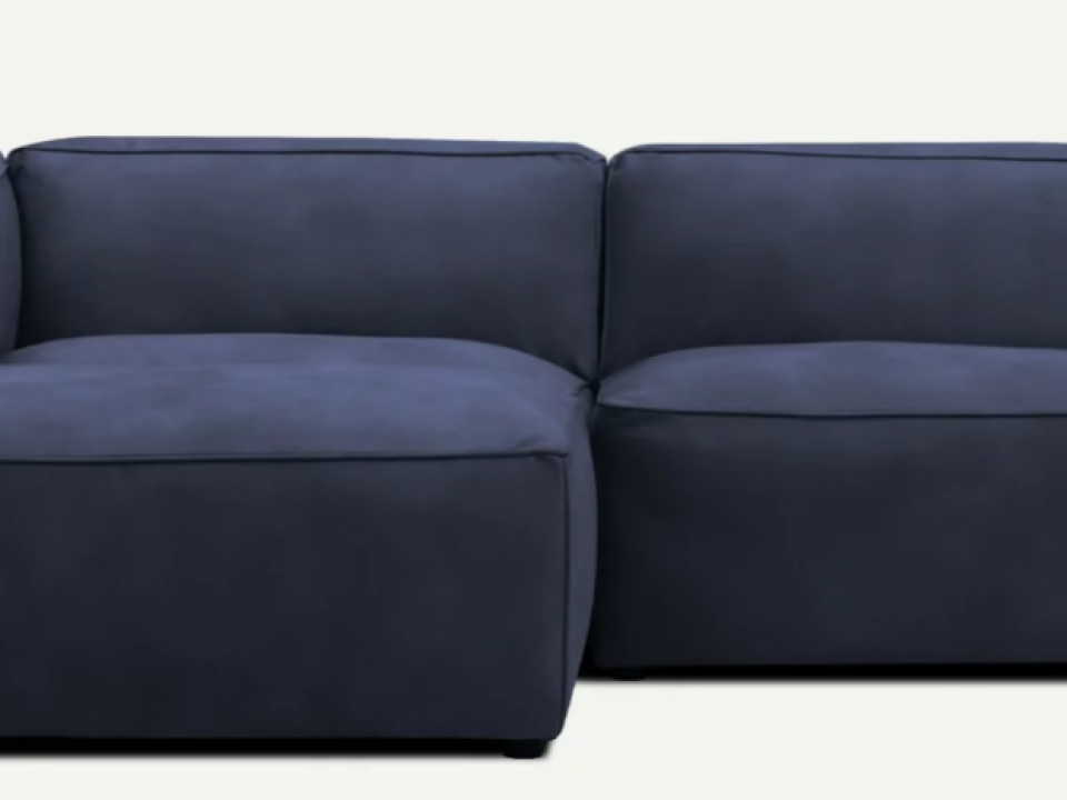 Transform your living room with the adaptability of modular sofas