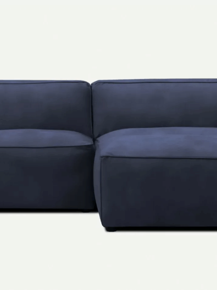 How to navy blue sofa styling in your home