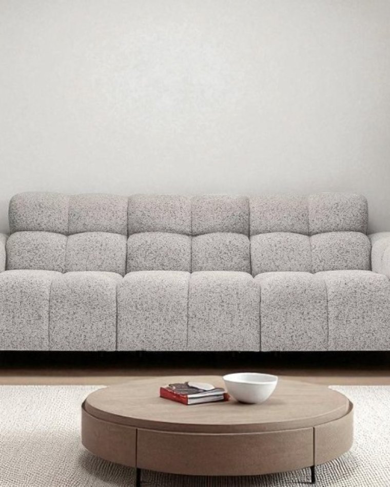 How to arrange furniture in square-shaped rooms