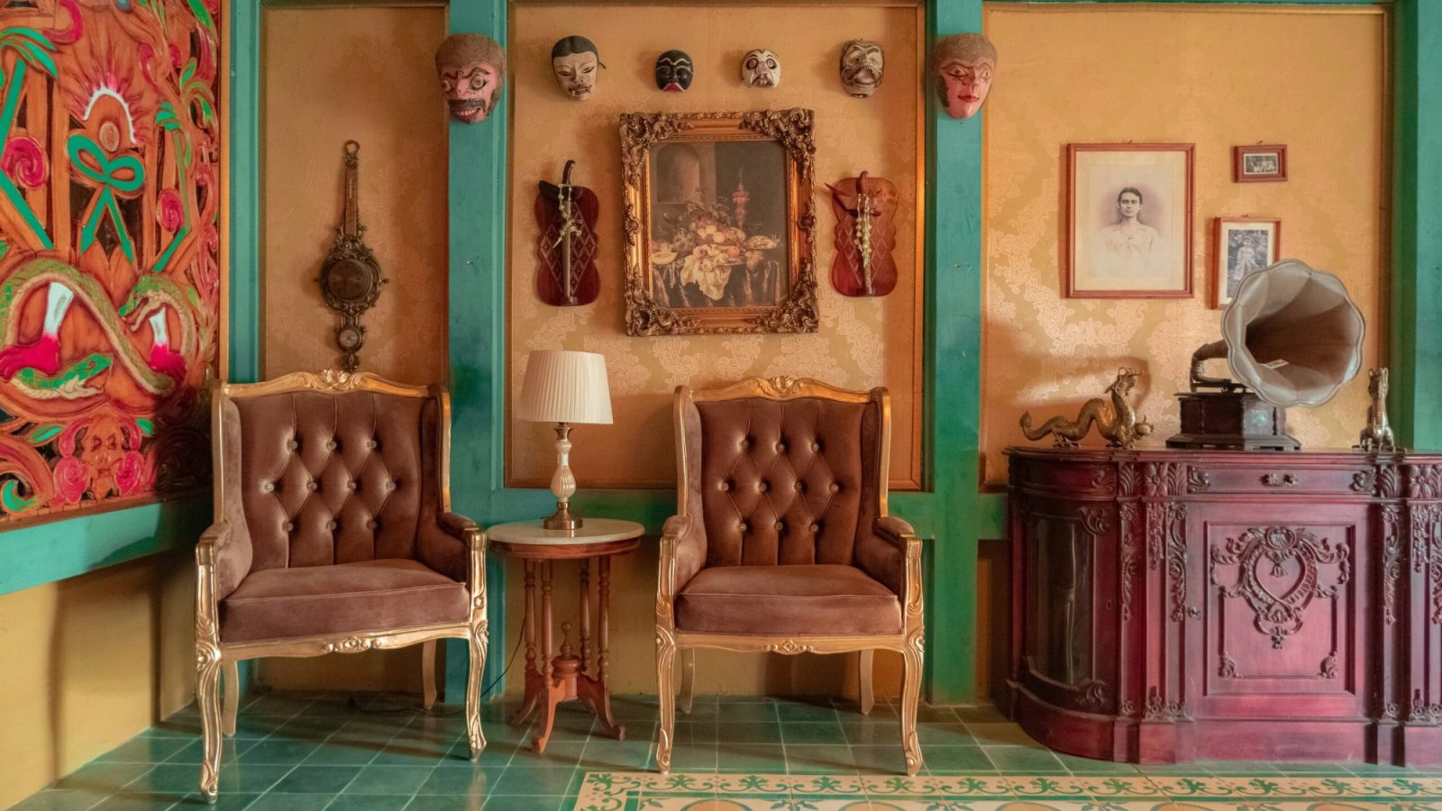 Vintage Living Room: How to Decorate in Style? Tips & Inspiration