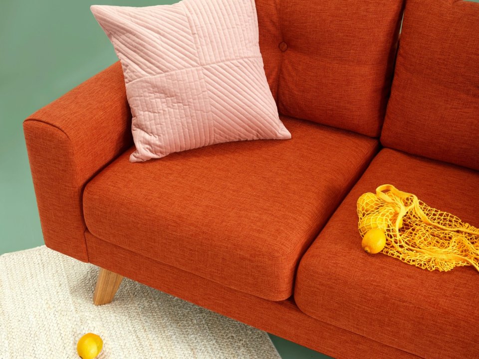 What Colour Sofa Should I Buy? A Complete Guide to Choosing the Right Shade