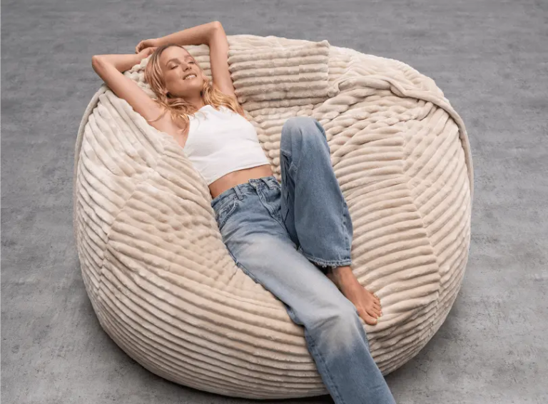 Bean Bag Medium White Tilia 01